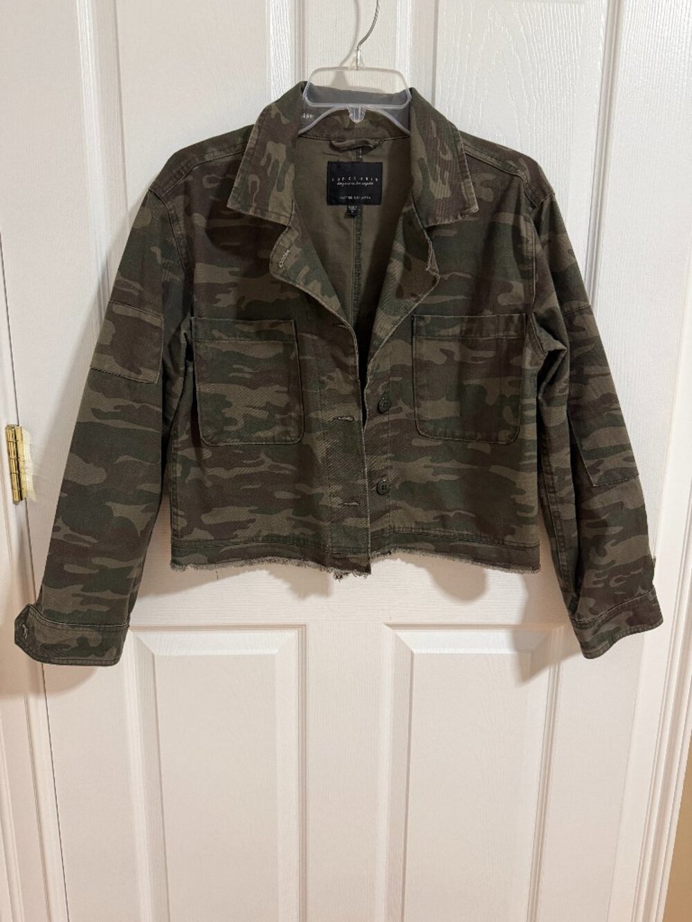 Women's Size S Sanctuary Cropped Camo Jacket